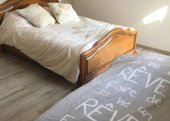 Holiday home Les De La Menie Chanverrie