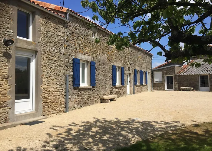 Les De La Menie Holiday home Chanverrie